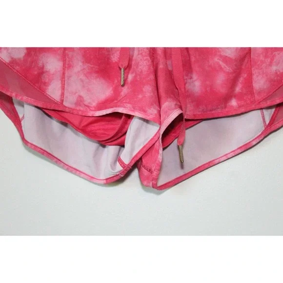 Lululemon Hotty Hot Shorts Tidal Trip Boom Juice Pink Tie Dye Size 6 H14857 - Picture 3 of 10